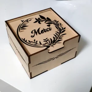 Boîte en bois personnalisable