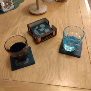 Sous verres en ardoise spécial Halloween, avec leur boîte de rangement