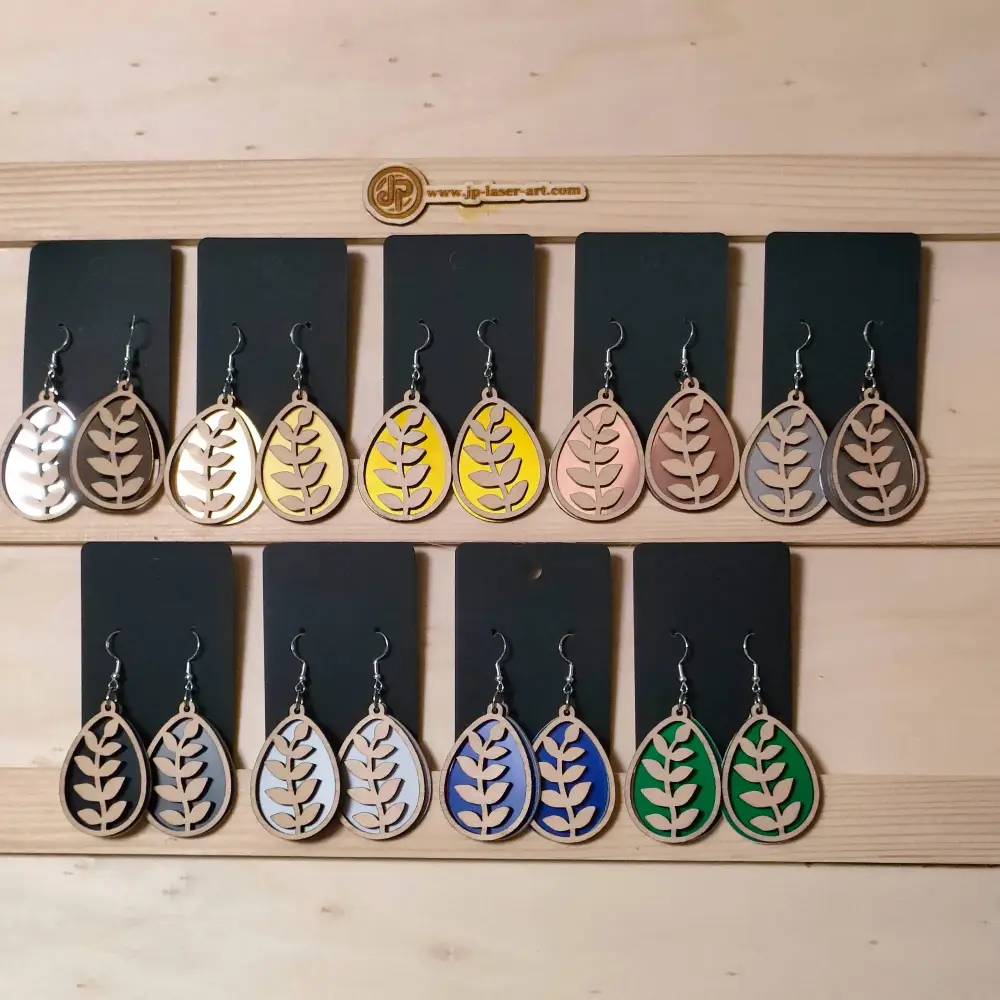 Boucle d'oreilles en bois avec acrylique, boucle d'oreilles en bois personnalisées, jp laser art,