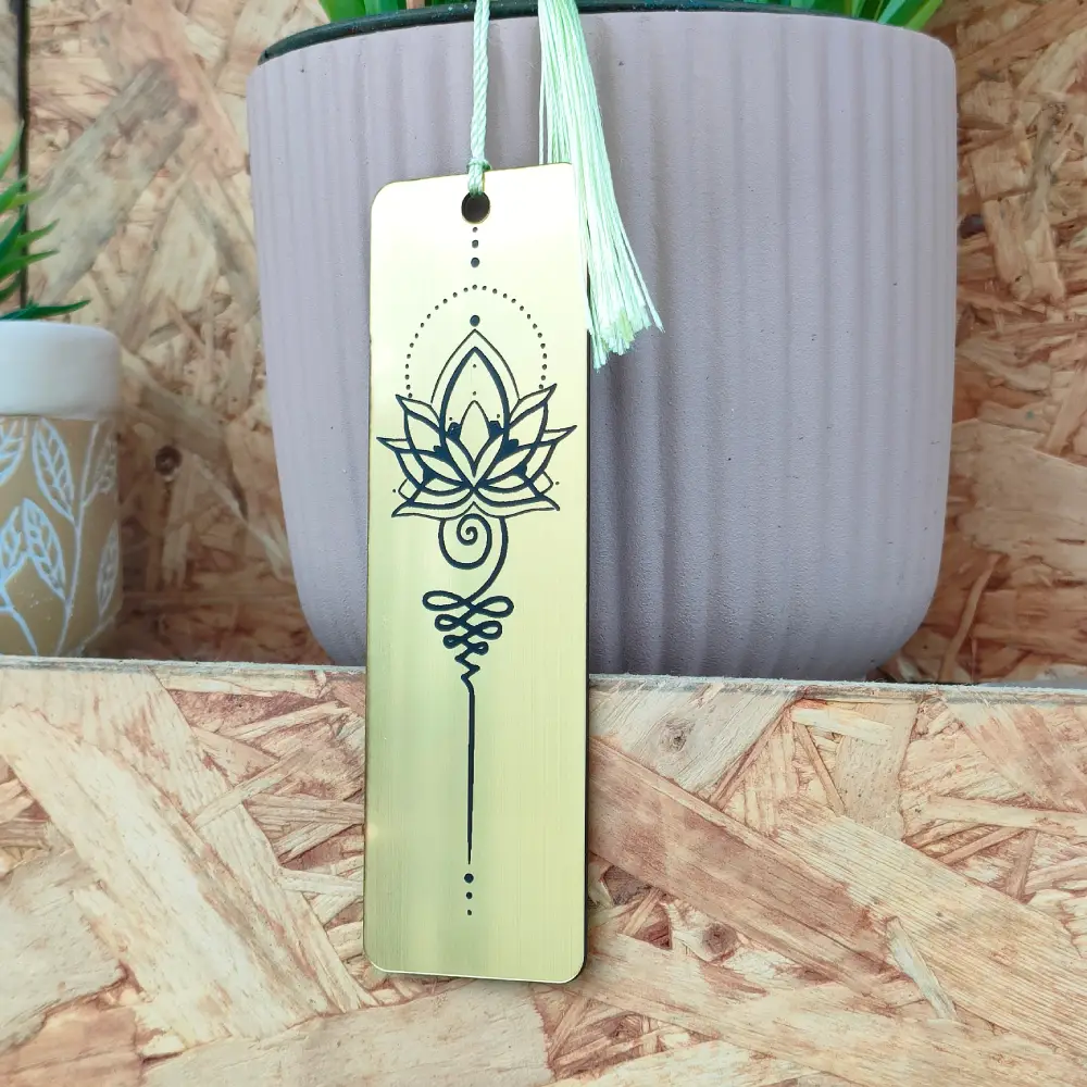 Marque pages acryliqye, maarque pages personnalisés, jp laser art,